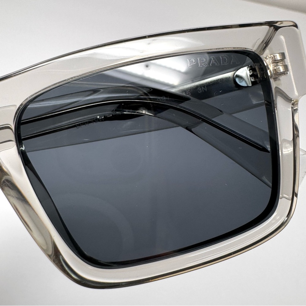 PRADA sunglasses, made in Italy - Picture 11 of 11